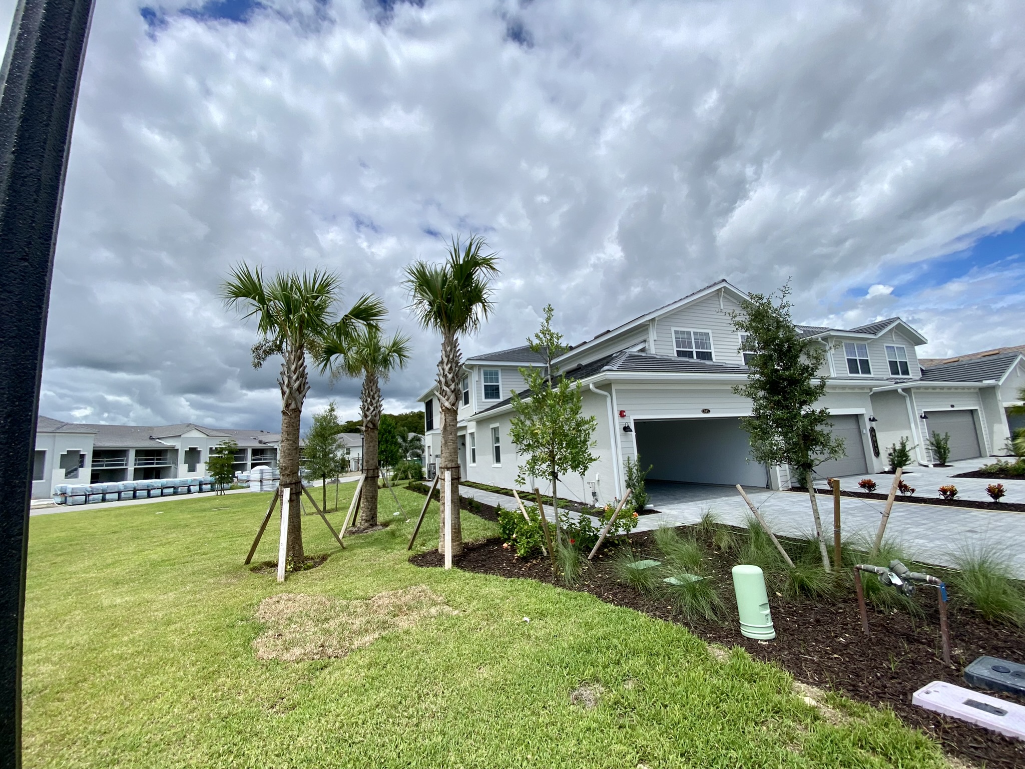 6015 Ellerston Way - 911